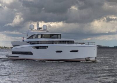 19m motor yacht Jetten 62