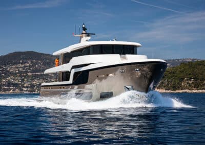 34m Explorer motor yacht – Lady Lene