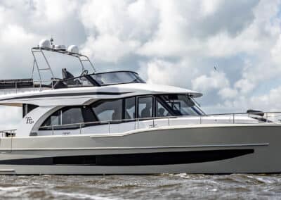 15m M/Y Boarncruiser 50 Traveller – Noflik