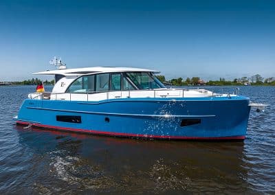 15m M/Y Boarncruiser 1440 Elegance CS – Lady Blue